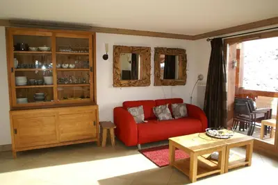 Image de 150m du centre station, terrasse, balcon, parking, casier à ski, 60m², Les 7 Laux