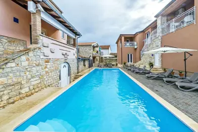 Image de Appartement Noa4 Poreč-Tar piscine, balcon, salle de jeux, Wi-Fi, barbecue