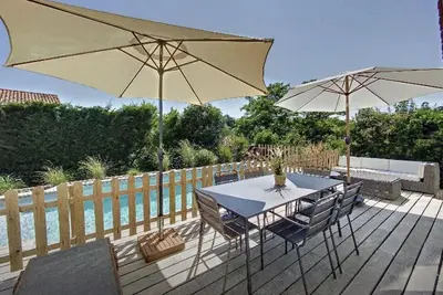 Image de Charmante maison Basque de famille avec piscine à Bidart