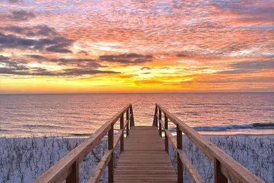 Image de Nouvelle liste! North Cape San Blas, Ă deux pas du bord de l'eau!
