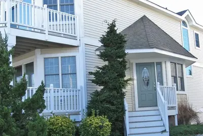 Image de Beachblock, maison de style Avalon située à l'extrémité nord d'Avalon.