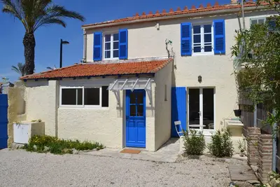 Image de Maison de pĂŞcheur sur le port du Brusc