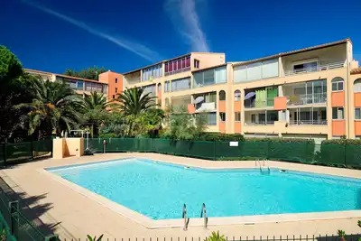 Image de Appartement confortable à 200m de la plage et à 5 minutes d'Aqualand!