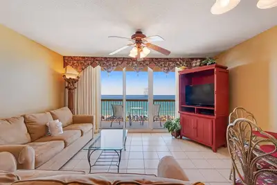 Image de Condo 1 chambre avec vue sur le golfe, accès à la piscine commune et balcon privé