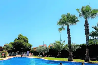 Image de Appartement de plage moderne avec vue sur la piscine de jardin, près de Denia, mer 800m