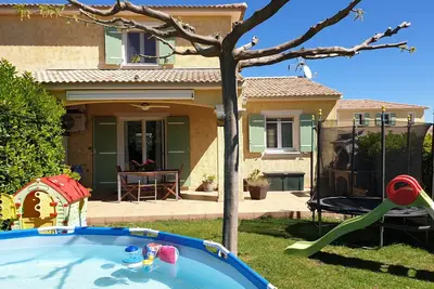 Image de Maison mitoyenne 85m2 jardin piscine barbecue mer