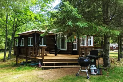 Image de Bigfoot's Sanctuary - Cabin # 13 - Des vacances élégantes avec les meilleurs équipements