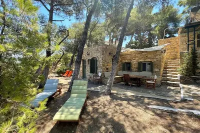 Image de Petrino2, Une Fantastique Maison Lerian En Pierre De Construction Traditionnelle