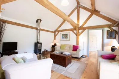 Image de Pickle Cottage Tenterden - Grange moderne et aérée convertie, autrefois une étable à cochons!
