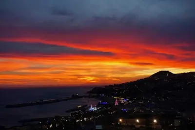 Image de Magnifique maison avec vue imprenable sur la baie océan de Funchal