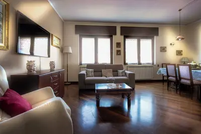 Image de Grand appartement dans le centre de Beatiful Skyline
