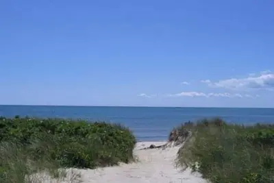 Image de Marchez jusqu'à la plage privée 8-10