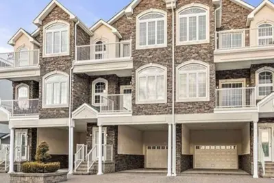 Image de Block Beach Beach 4 Chambres 3, 2350+ sq ft Location élargie pour familles et amis