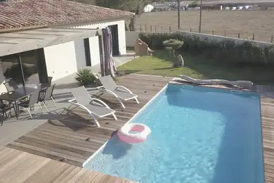 Image de Villa Neuve Avec Piscine Privee