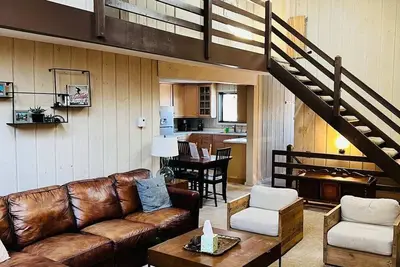 Image de Maison Green Mountain - Mt Snow | Navette Gratuite | Sentier Ski Back
