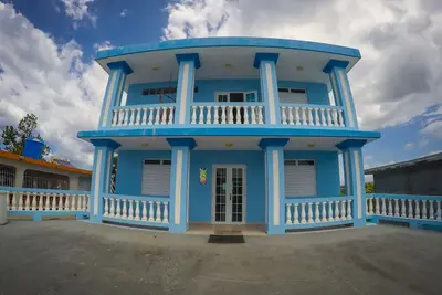 Image de La grande maison à la maison piña