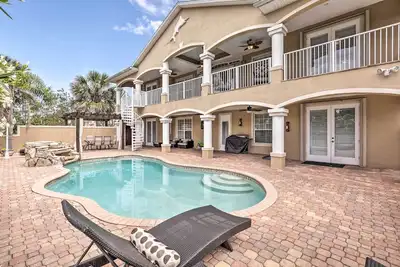 Image de Nouveau-Accueil somptueux Palm Coast avec salle de jeux et Pergola!