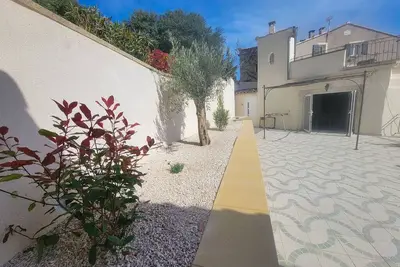 Image de \"Les cigales\" grand gîte