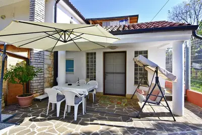 Image de Umag chalet pour les couples ou la famille près de la mer Wifi jardin