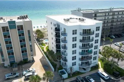 Image de Gulf-front, 2 bed / 2 bath, Corner Condo, Dune Pointe 701, on Okaloosa Island