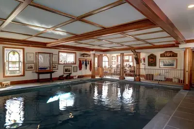 Image de Domaine idyllique Bayside de Hampton avec piscine