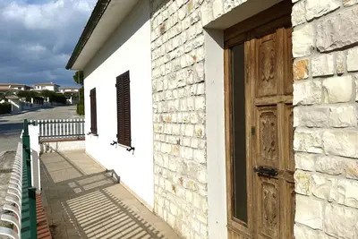 Image de N192 - Numana, new villa with porch