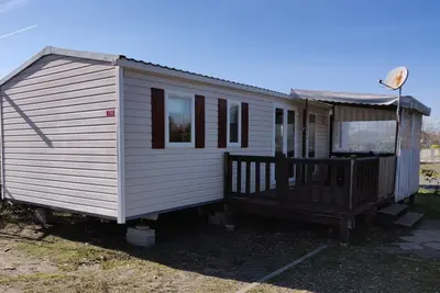 Image de 2 Grands Mobile-Homes 3 chambres tout confort comme à la maison direction océan