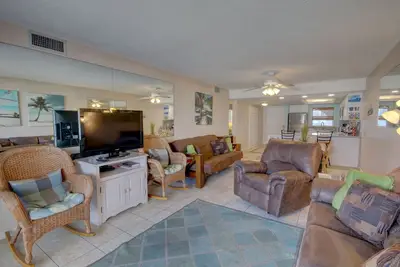 Image de 2br / 2ba - Belle vue sur le golfe et la piscine