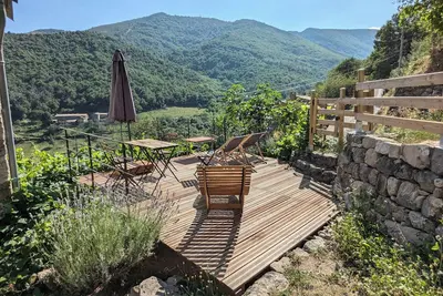 Image de Maison en pierres rénovée en pleine nature