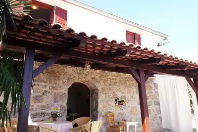 Image de Maison en pierre rustique Kata avec une vue magnifique sur la baie de Kvarner