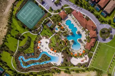 Image de Ouverture Grande / Chauffage Gratuit Dans Le Spa / Minutes de Disney / WaterPark / Arcade / Bar / Gym / Ac / WiFi