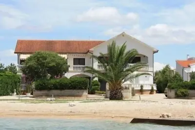 Image de Appartement dans Vodice avec vue mer, terrasse, Climatisation, Wifi (4727-1)