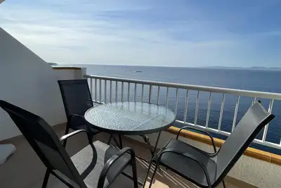 Image de Medi. Magnifique vue mer et piscine communautaire