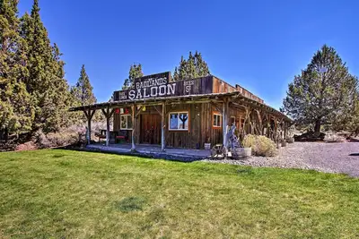 Image de Nouveau-Rustic Ranch Cottage w / Trails, 30 minutes à plier