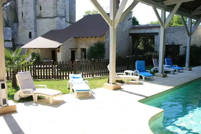 Image de La Porterie Gite de charme **** Abbaye de Bois-Aubry, Tombe de Yul Brynner, 3ha