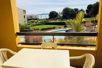 Appartement 1 chambre, piscine, terrasse vue mer