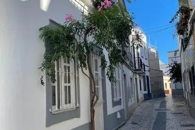 Image de Authentique maison de pêcheur rénovée dans le centre-ville historique