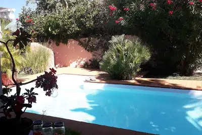 Maison de charme avec piscine dans un écrin de verdure