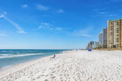 Image de Sandy Key 823 Condo Penthouse deux chambres sur la plage par Perdido Key Resort Management