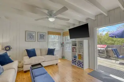 Image de Appartement acceptant les chiens à Ocean Bay Park - à pied de la plage / divertissement!