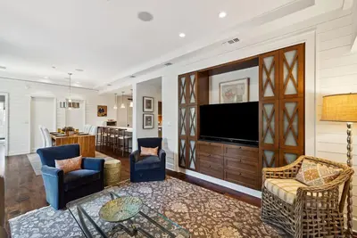 Image de Ocean`s Six Rosemary Beach Luxury Condo- cœur du centre-ville + vélos gratuits!