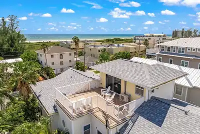 Image de Vues sur le golfe, terrasse sur le toit, près de la plage! ! ! 10 personnes - Piscine et salle de jeux! ! !