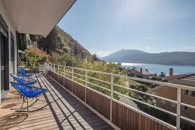 Image de Savoielac - Lac d'Annecy - Annecy-le-vieux : Villa Come