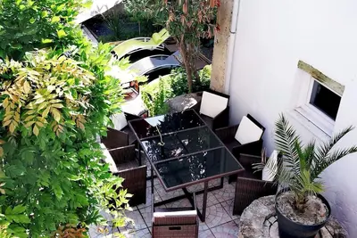 Image de Villa - 8 Personnes - Wifi - Terrasse - Bord de mer - Plage - ĂŽle de RĂ© -Village