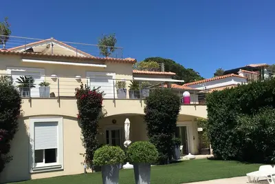 Sainte Maxime Studio2p dans villa avec piscine
