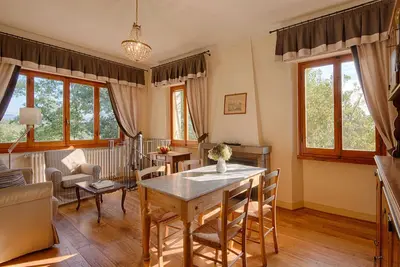 Image de Appartement ensoleillé sur Ferme Vin Le Cinciole biologique in Chianti
