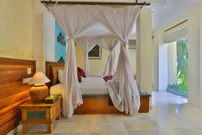 Image de 1 Br Villa près d'Ubud avec un bassin profond privé et un salon avec petit déjeuner