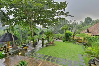 Balcon privé 1 chambre près d'Ubud avec vue sur le parc et les rizières