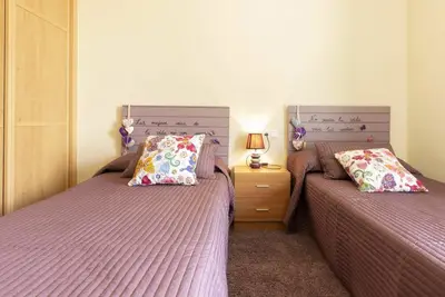 Image de Joli appartement pour 6 personnes avec Wifi, piscine, climatisation, Tv, patio et parking