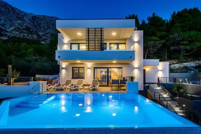 Image de ctpo285 - Villa neuve avec piscine chauffée près de la plage pour 6 + 2 personnes à Makarska-Živogošce